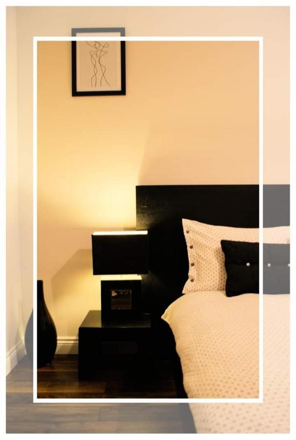 Cozy & Remote Hideaway Gintys Cottage Ross Port エクステリア 写真